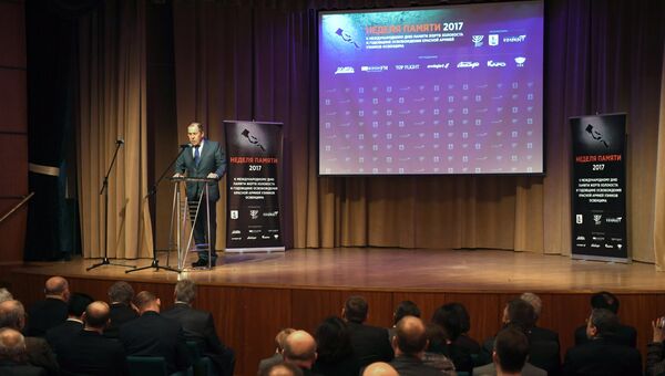 Министр иностранных дел России Сергей Лавров выступает во время открытия выставки Холокост: уничтожение, освобождение, спасение