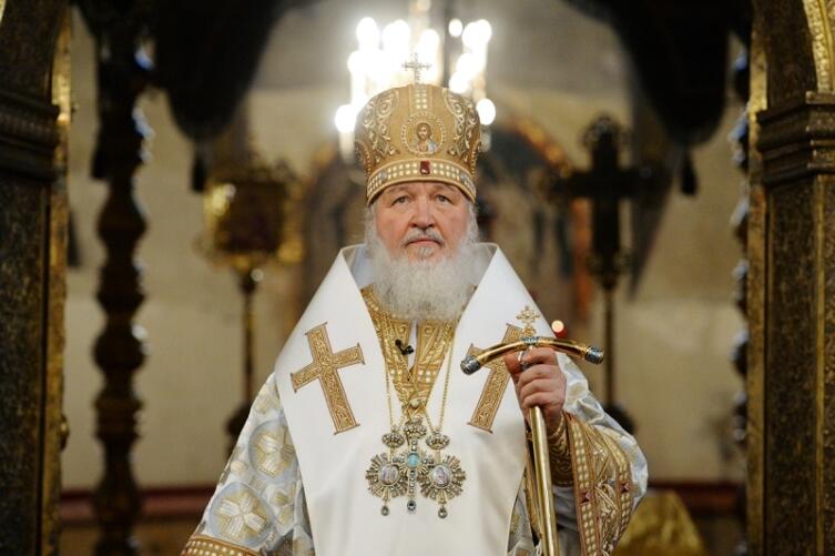 Патриарх Московский и всея Руси Кирилл, посох архиерея символизирует власть Духа